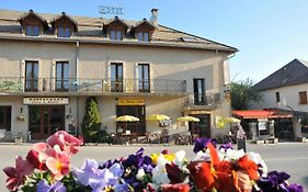 Chez Le Poete